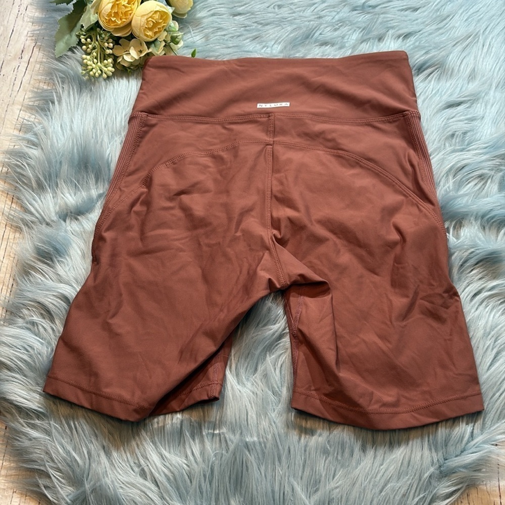 NYLORA Farrah Biker Brown Tan High Rise Shorts sz M - Picture 6 of 9